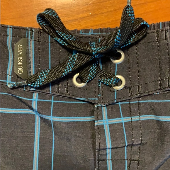 Quicksilver Swim Trunks - Picture 4 of 7